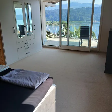 Mit Panoramablick Auf Den Zuerichsee Mit Eigenes Bad Und Terassenzugang *