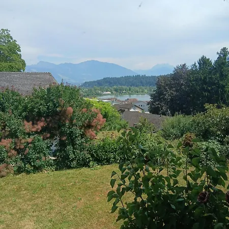 Mit Panoramablick Auf Den Zuerichsee Mit Eigenes Bad Und Terassenzugang *