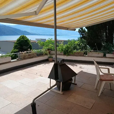 Homestay Mit Panoramablick Auf Den Zuerichsee Mit Eigenes Bad Und Terassenzugang